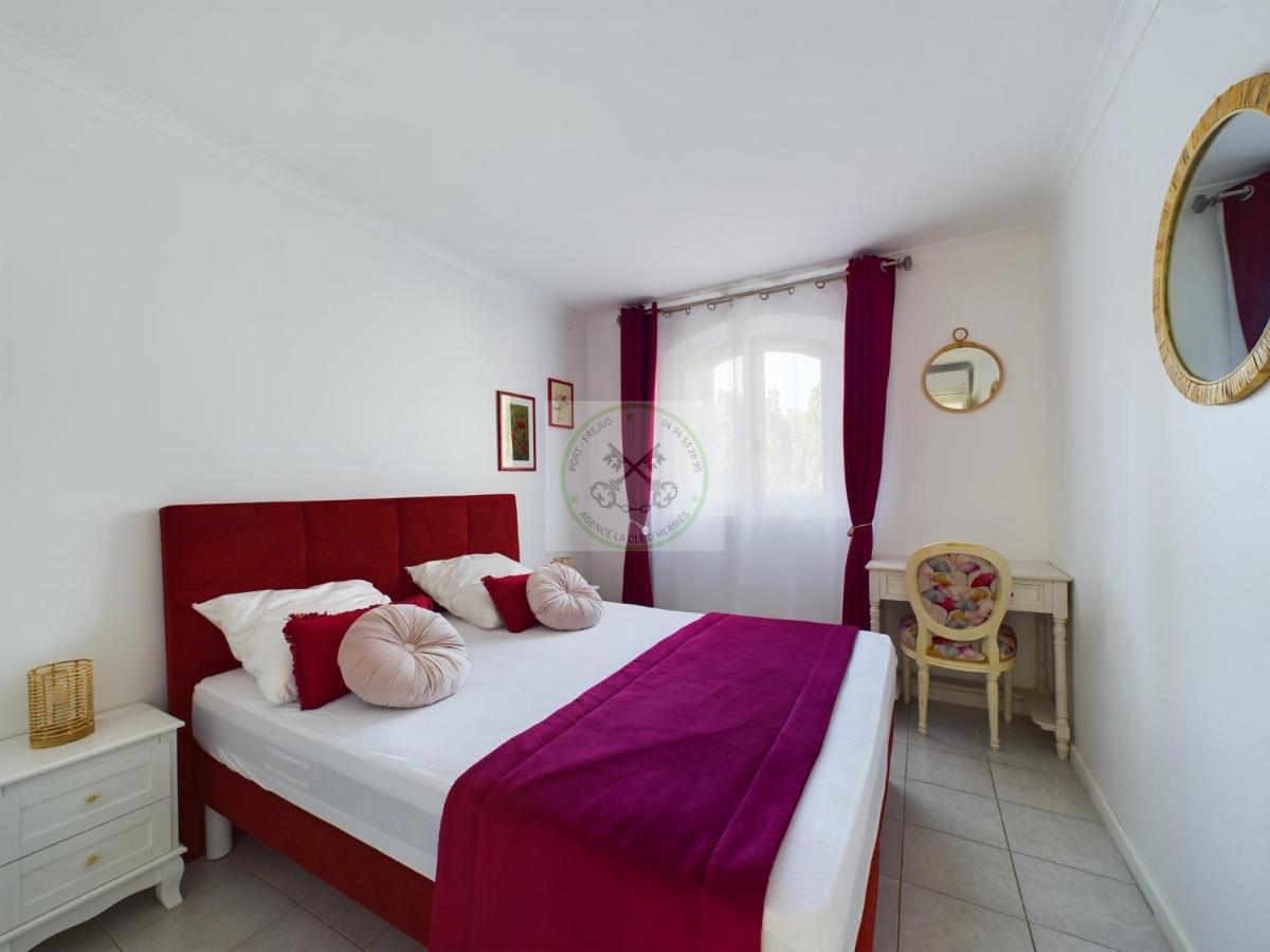 4 Avec Piscine * Frejus